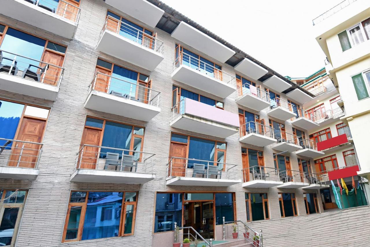 Hotel Oyo 23533 Mount View Kulu Exterior foto